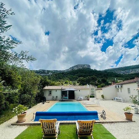 Studio De Charme Avec Piscine Fontaine-de-Vaucluse Luaran gambar