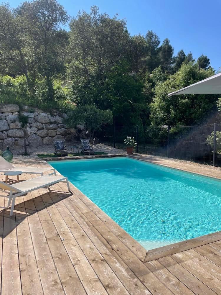 Studio De Charme Avec Piscine Fontaine-de-Vaucluse Luaran gambar